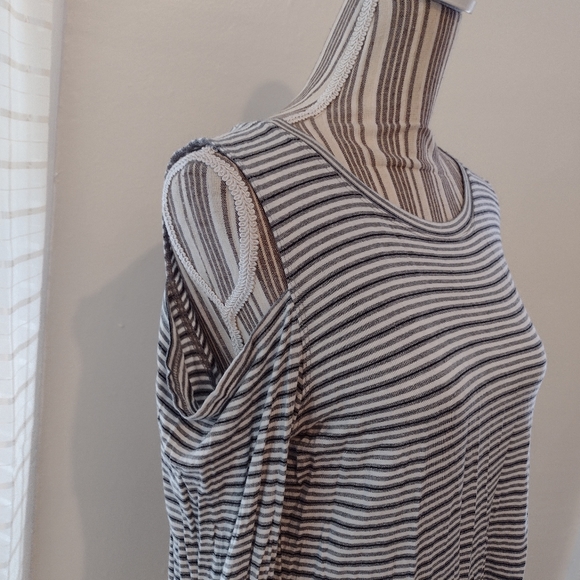 Prince & Fox Striped Cold Shoulder Long Sleeve Top Size XL - Picture 5 of 10